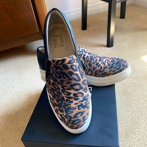 naturalizer marianne leopard